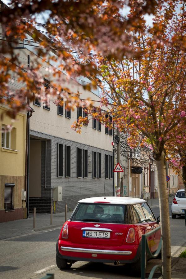 H11 Downtown Apartments Targu Mures Exterior photo